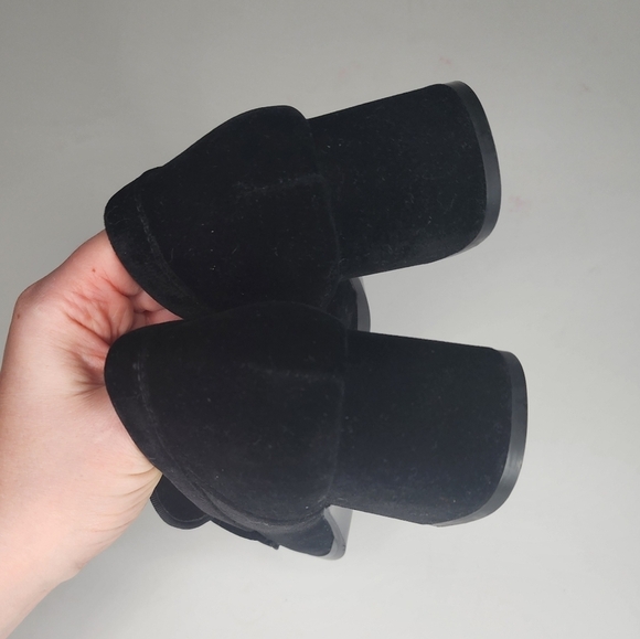 Bibi Lou Black Velvet Gold Bit Loafers 41 - Picture 6 of 7